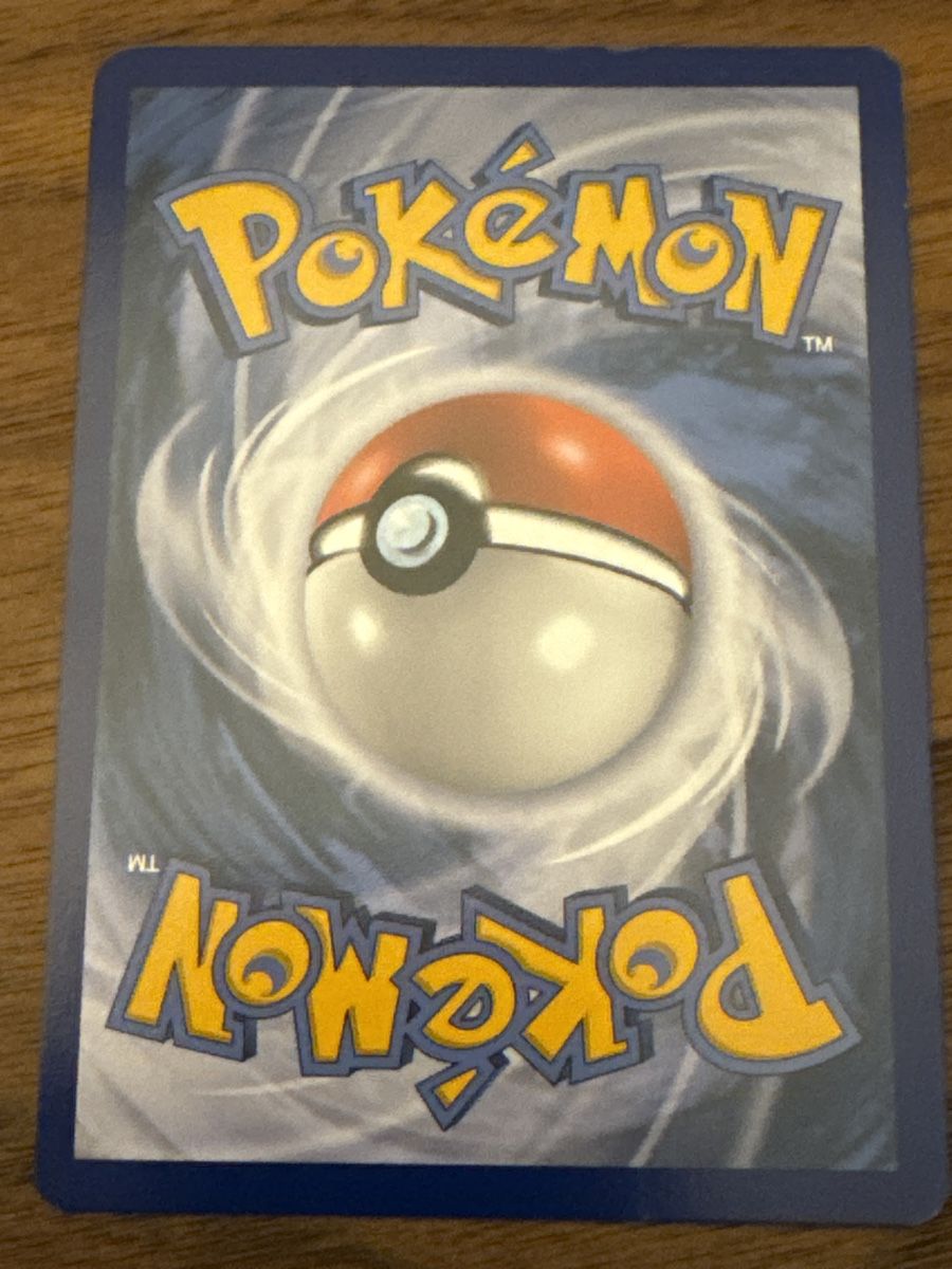 Pokémon Carte collezionabili: Zamazenta V – Usato da Küssnacht am Rigi venduto da POSTOMASTER 1