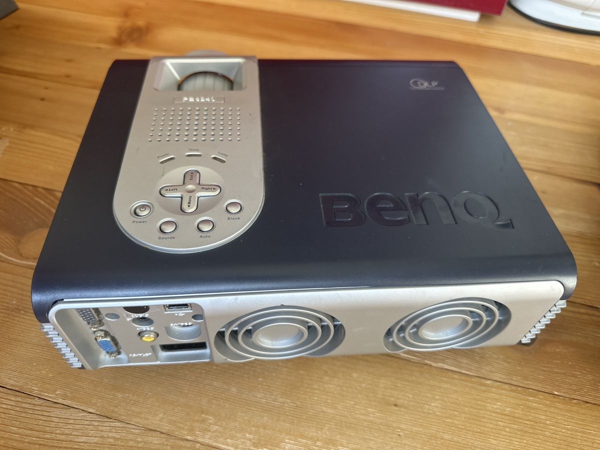 BenQ Vidéoprojecteurs: BenQ PB6240 Beamer / projector used condition – D'occasion à Basel par Tripelle 4