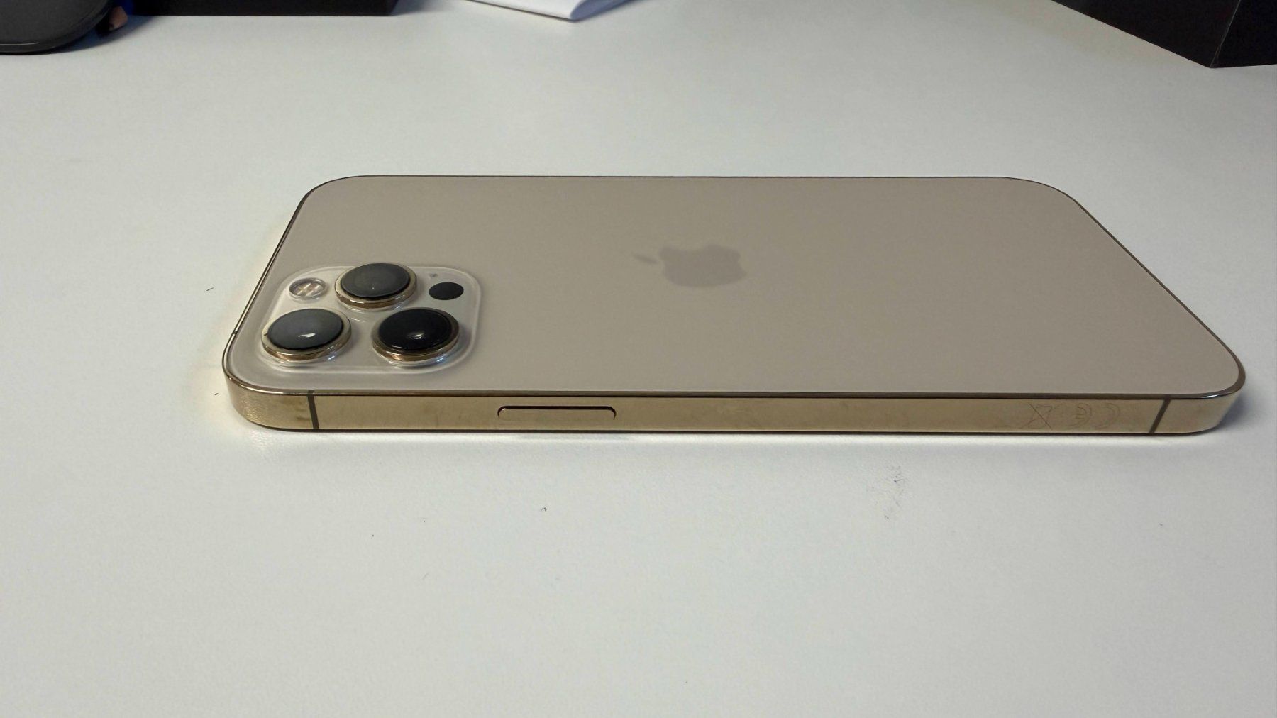 Apple Telefoni cellulari / Smartphones: IPhone 12 pro Max 256GB Gold – Usato da Kirchberg BE venduto da Yuppy 2