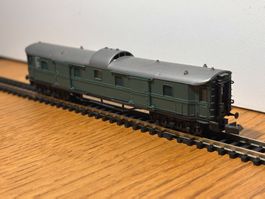L1976: Oldtimer Gepäckwagen (Spur N)