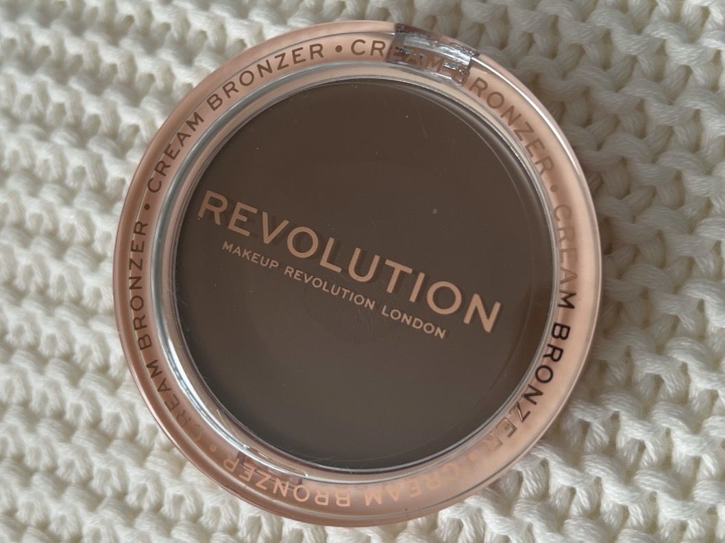 Make-up: MAKE-UP REVOLUTION Ultra Cream Bronzer in Medium, NEU 12g – Nuovo (secondo la descrizione) da Zürich venduto da methee1107