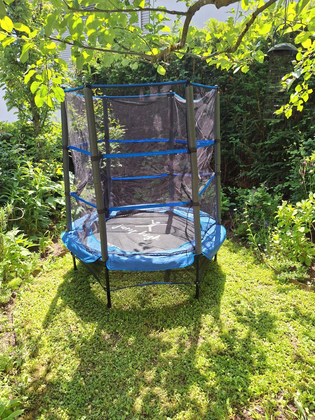 Trampolini: Trampolin mit oder ohne Sicherheitsnetz 140cm Durchmesser – Usato da Küssnacht am Rigi venduto da mobili2u