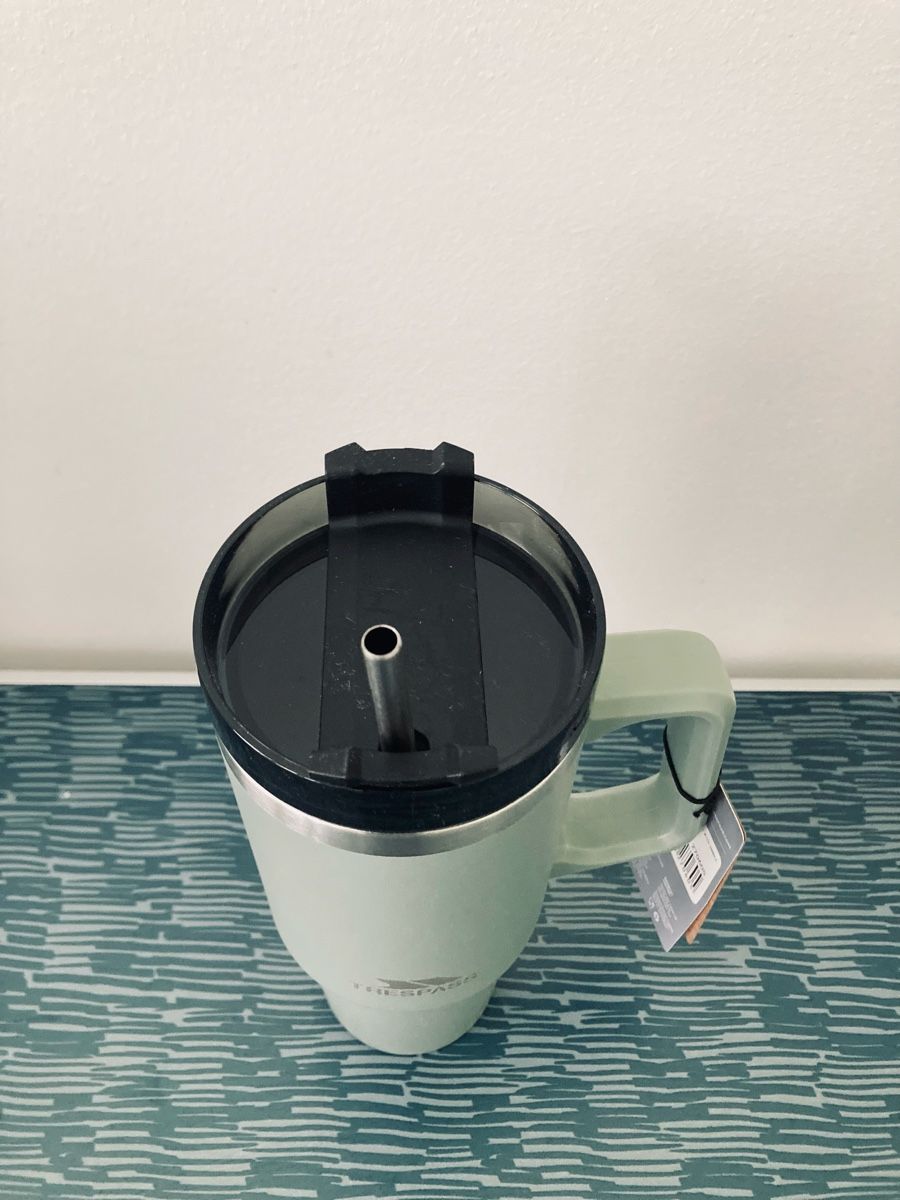 Tazze: Mug isotherme TRESPASS – Nuovo e nell'imballaggio originale da Châtelaine venduto da jen_pvr7 3