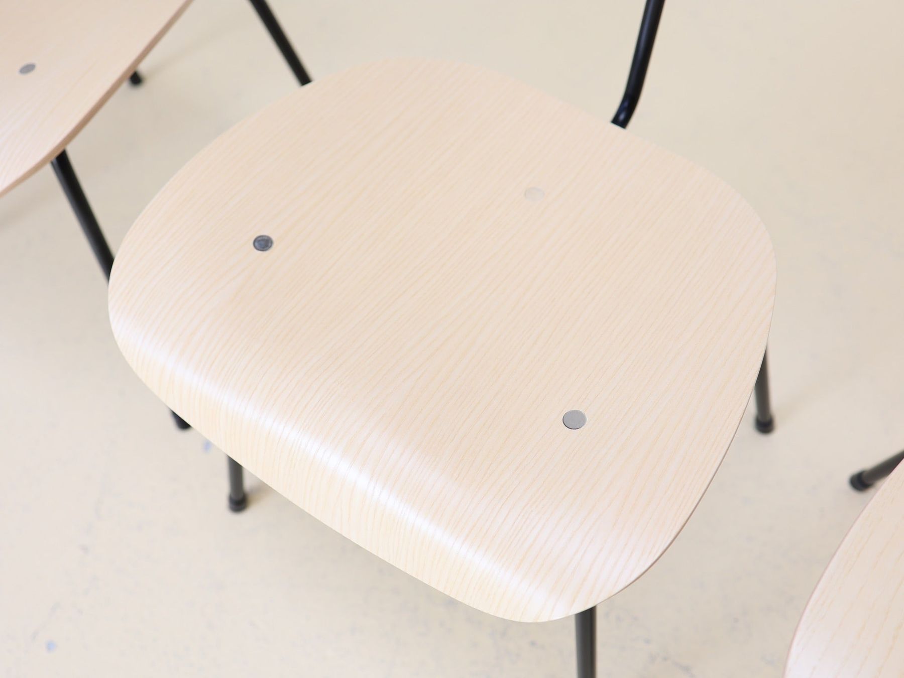 Chaises: Egon Eiermann Stuhl Wilde & Spieth | Beige – Neuf avec emballage d'origine à Meinisberg par atelier_TILIJA 4