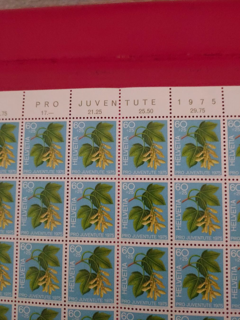 Tutti i francobolli: Original Briefmarkenbogen Pro Juventute 1975**, komplett – Usato da matten b. interlaken venduto da jfran17 3