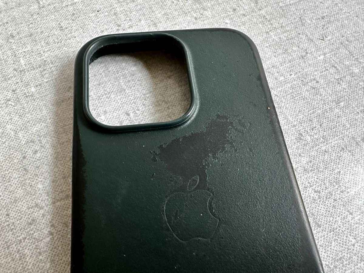 Apple Cover & Protezioni schermo: Apple iPhone 14 Pro Green Case Wireless Charge – Usato da Lausanne venduto da brixton 2