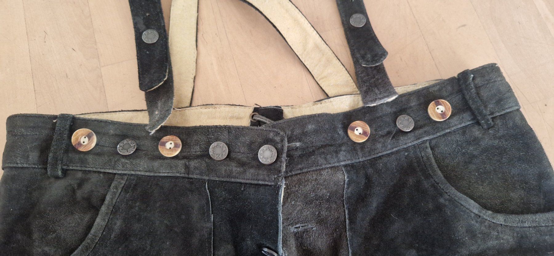 Pantaloni: Lederhose – Usato da Stans venduto da Stockema 1