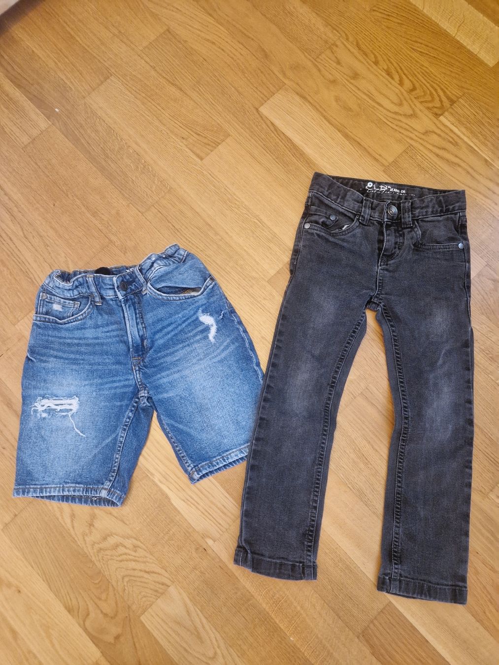 Lotti & Set di vestiti: Kleiderpaket Grösse 110/116 – Usato da Zürich venduto da nicinat 2