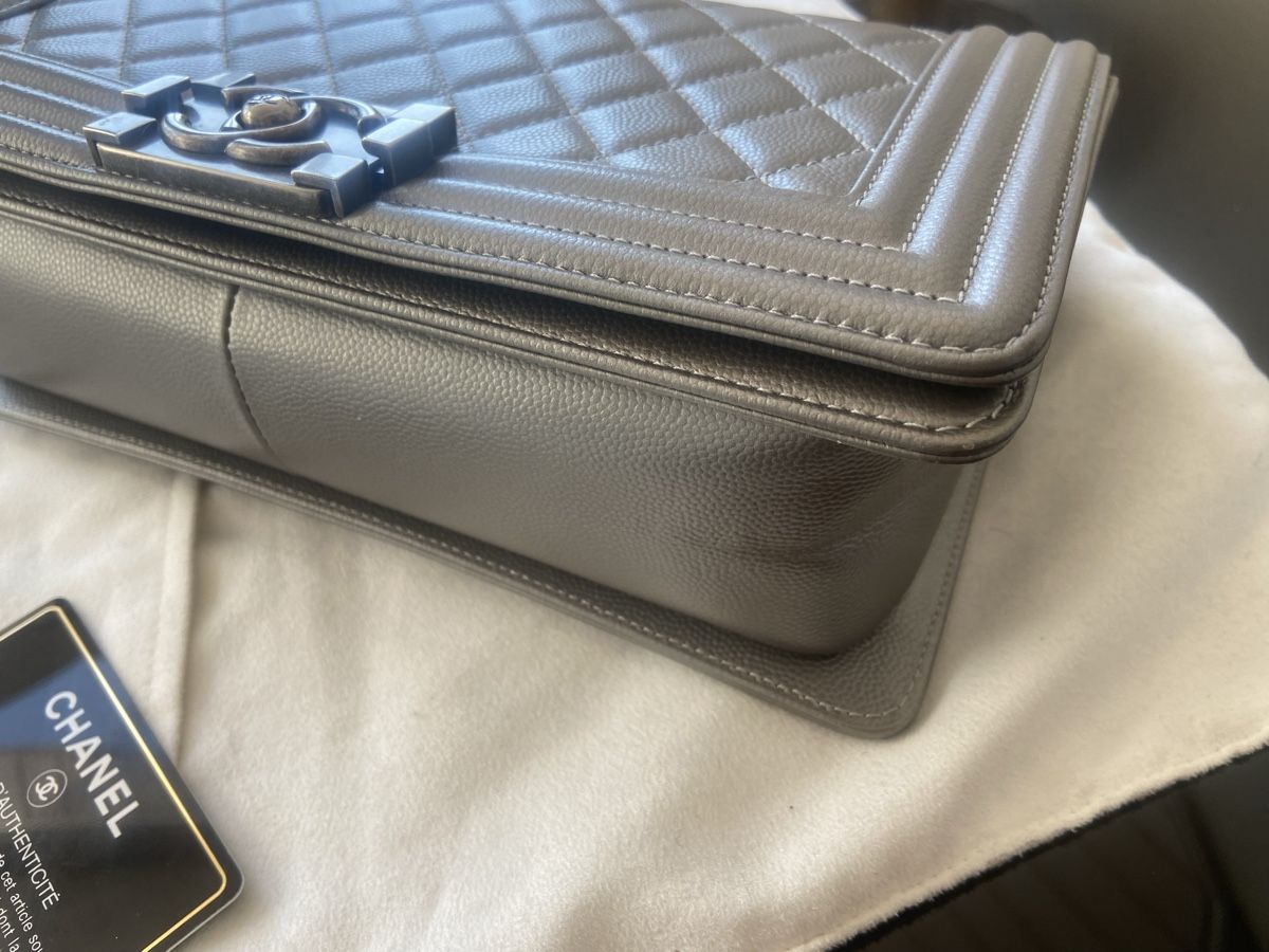 Borse: Chanel Boy Bag, caviar Leather – Usato da Arni AG venduto da LunaMeadow 5
