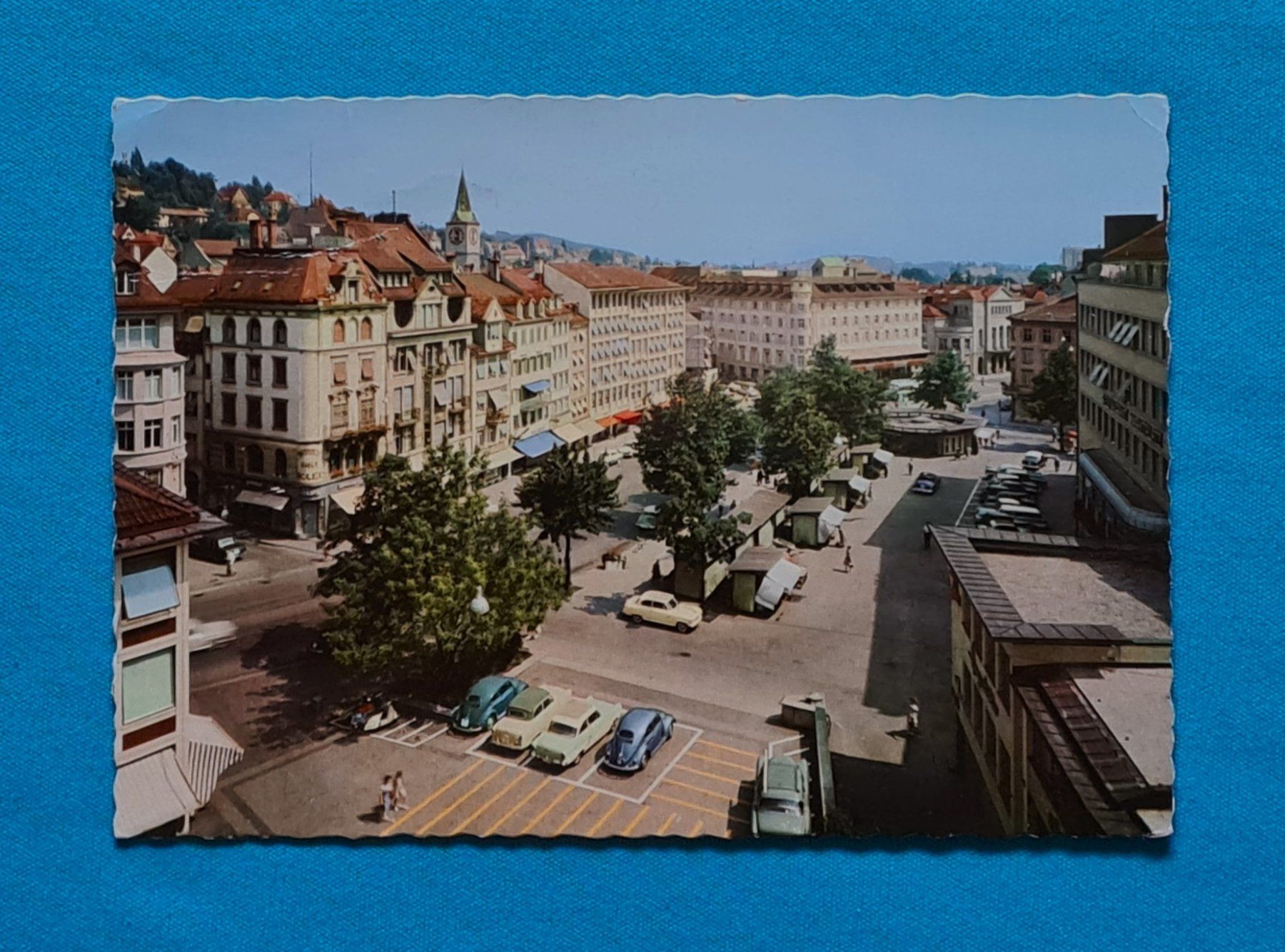 Cartoline postali: Ansichtskarte St. Gallen Marktplatz – Usato da Saland venduto da V-Tour