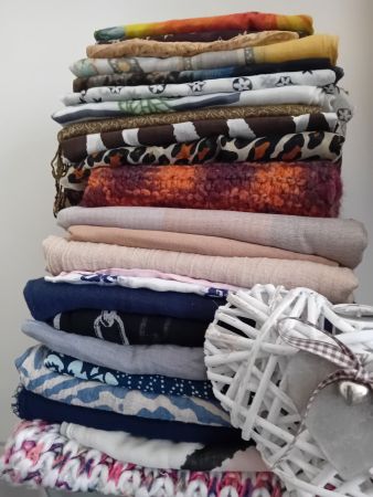 Grosses Set Paket mit Halstuch, Schal, Foulard