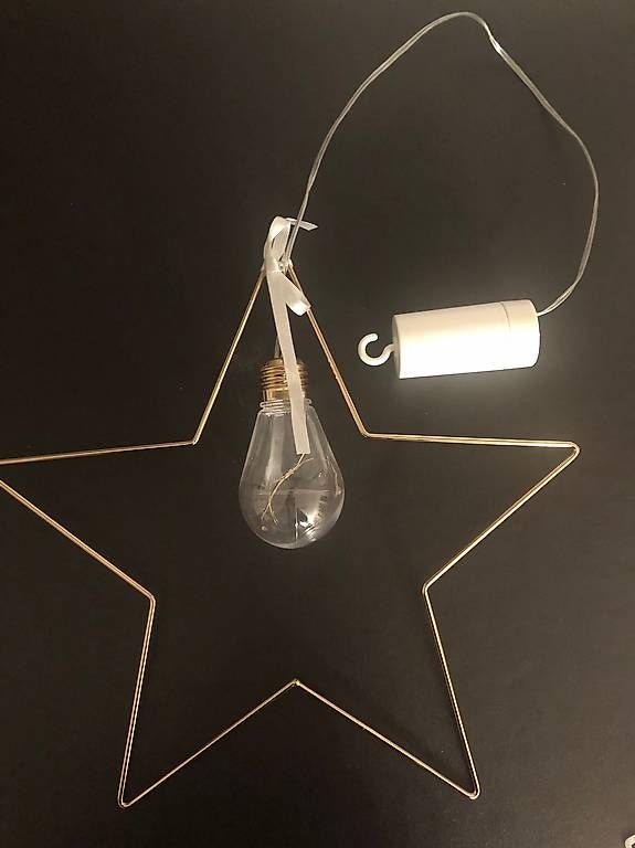 Toutes les décorations: Deko LED-Metall-Stern mit Timerfunktion – D'occasion à Thürnen par Yaroc 2