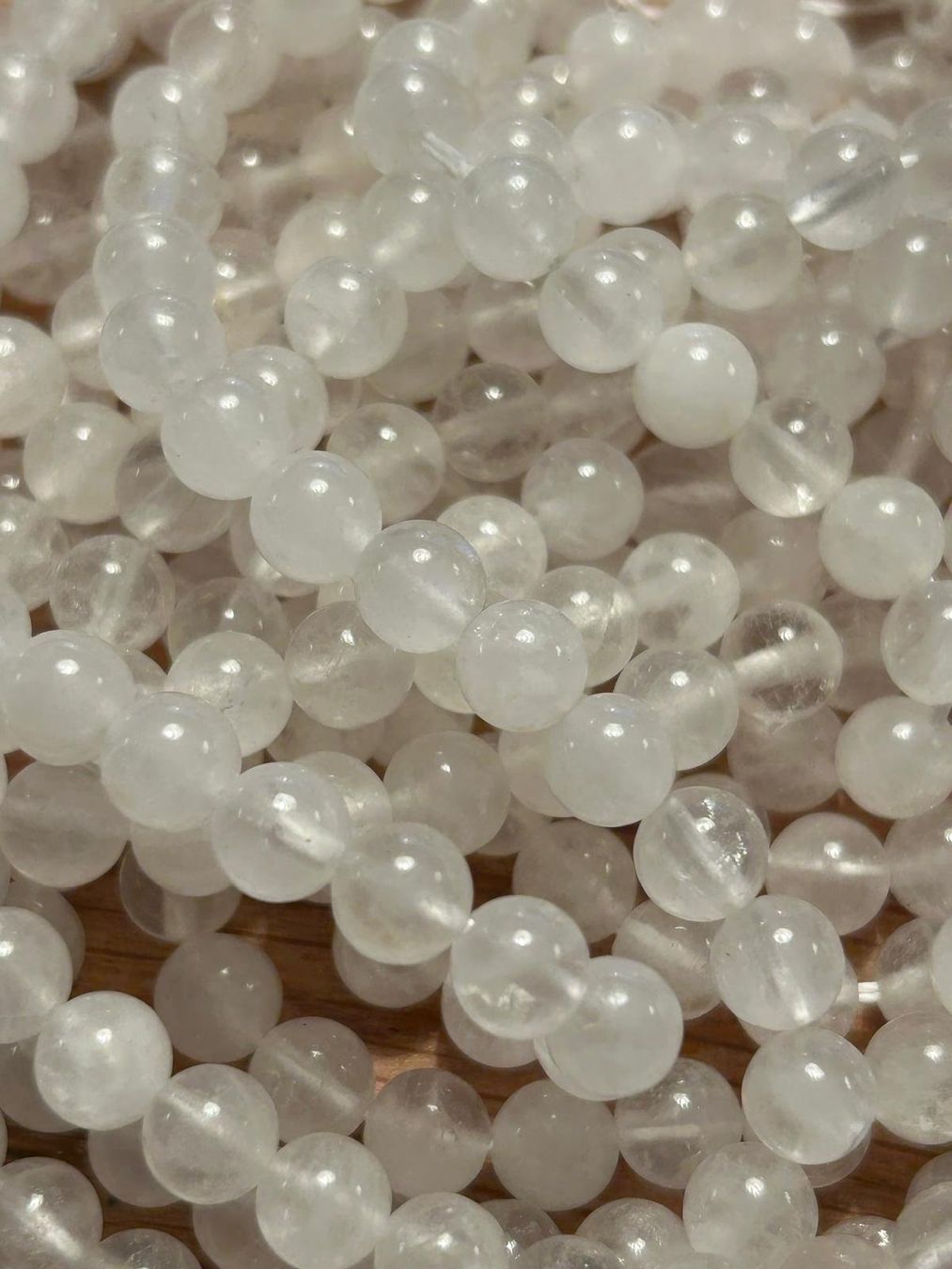 Minerali & Pietre curative: Strang echte white crystal Kugeln 6 mm – Nuovo e nell'imballaggio originale da Niederrohrdorf venduto da Ytobi 1