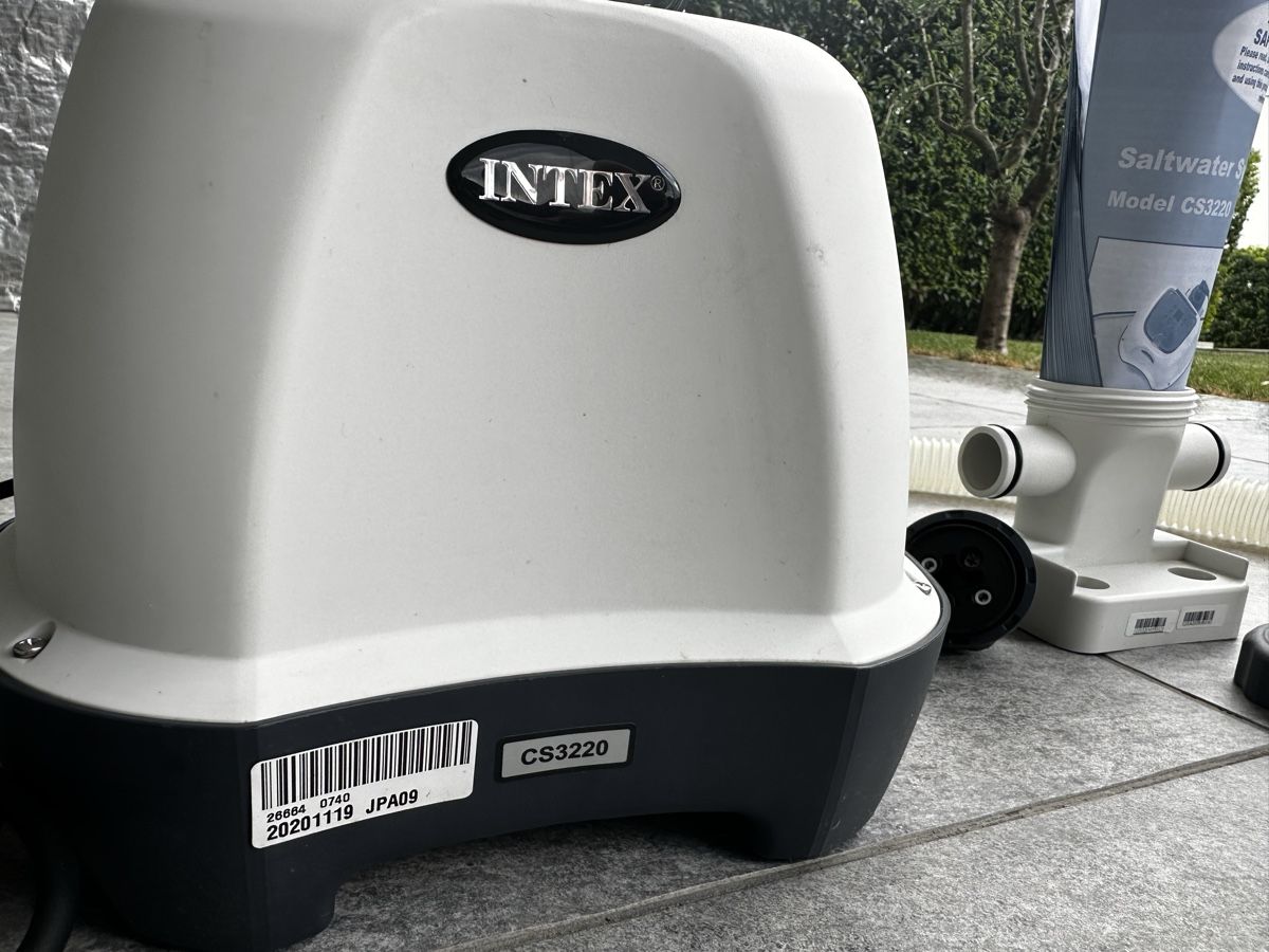 Intex Accessori per Piscine: Intex Salzwasser- und Filterpumpen-System – Usato da Meggen venduto da YellowShark79 5