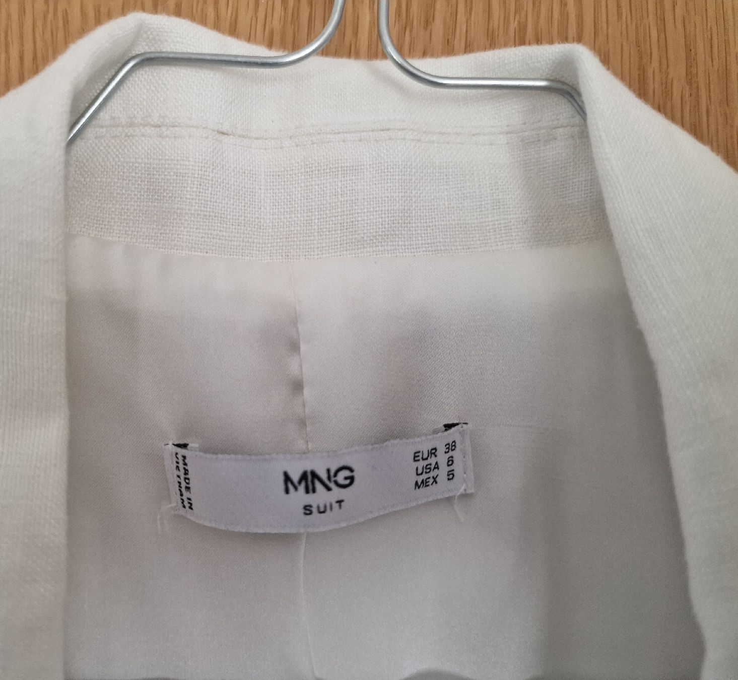 Mango Giacche: Blazer aus Leinen – Usato da Lausen venduto da Joli-80 1