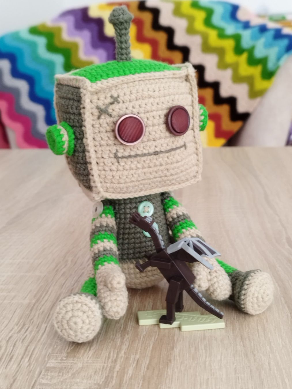 Giocattoli: Robot en crochet avec sa fusée – Nuovo e nell'imballaggio originale da Arnex-sur-Orbe venduto da can_97vn 6