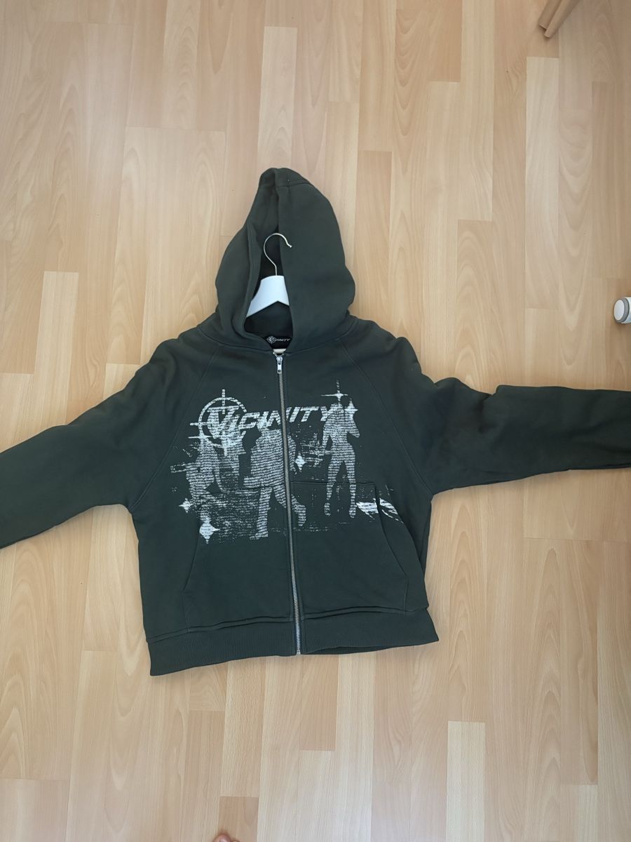 Maglioni & Felpe: Hoodie Vicinity – Usato da Wolfwil venduto da pmaag