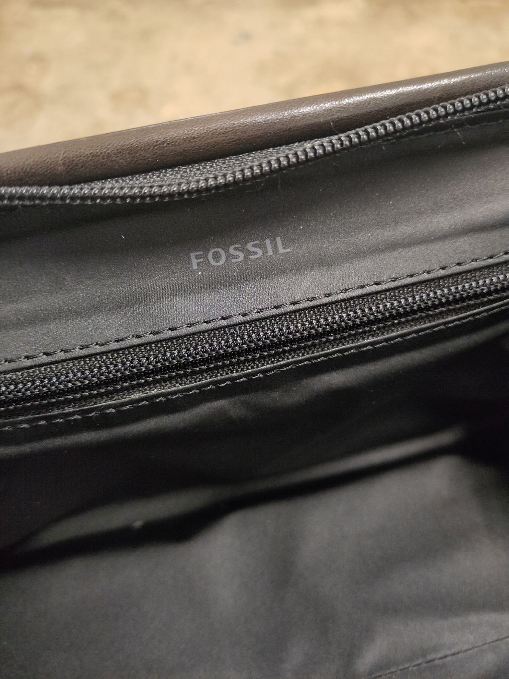 Fossil Custodie per cosmetici: Fossil Kulturbeutel/Nécessaire Leder – Nuovo (secondo la descrizione) da Pratteln venduto da Cartonsducoeur_bl 2