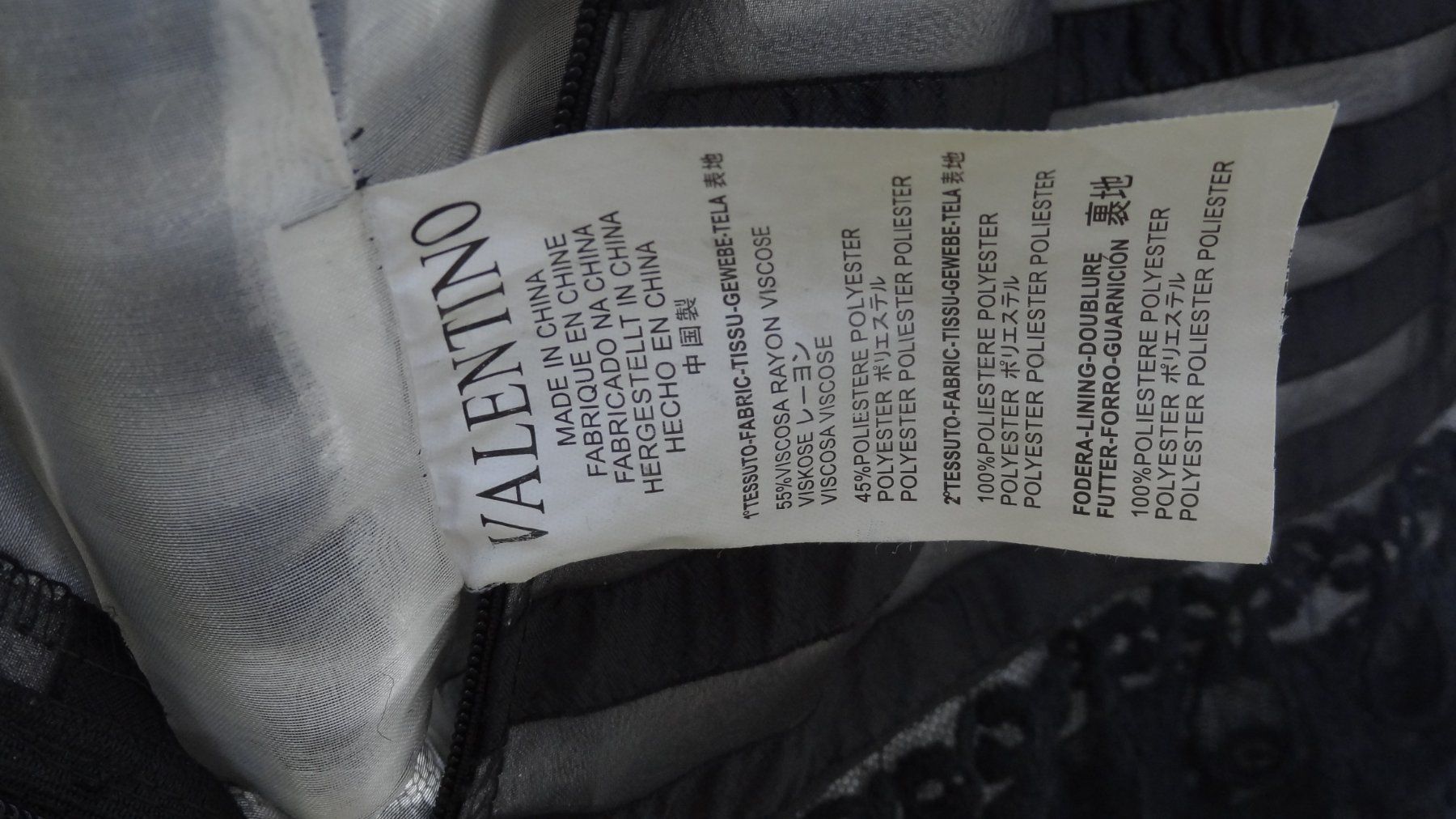 Valentino Vestiti: Kleid Valentino – Usato da Erlenbach ZH venduto da November-Ergometer 2