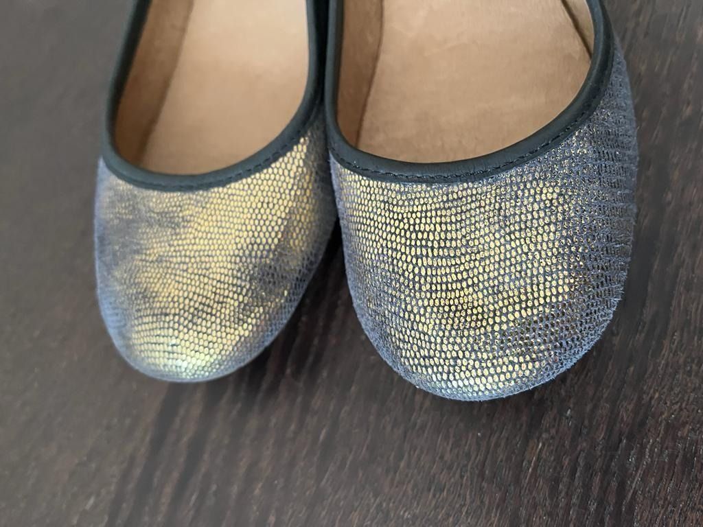 Ugg Scarpe da donna: Uggs W Antora Lizard Flat Ballerinas Gr. 36 – Usato da Münchenstein venduto da mac_b7vg 2