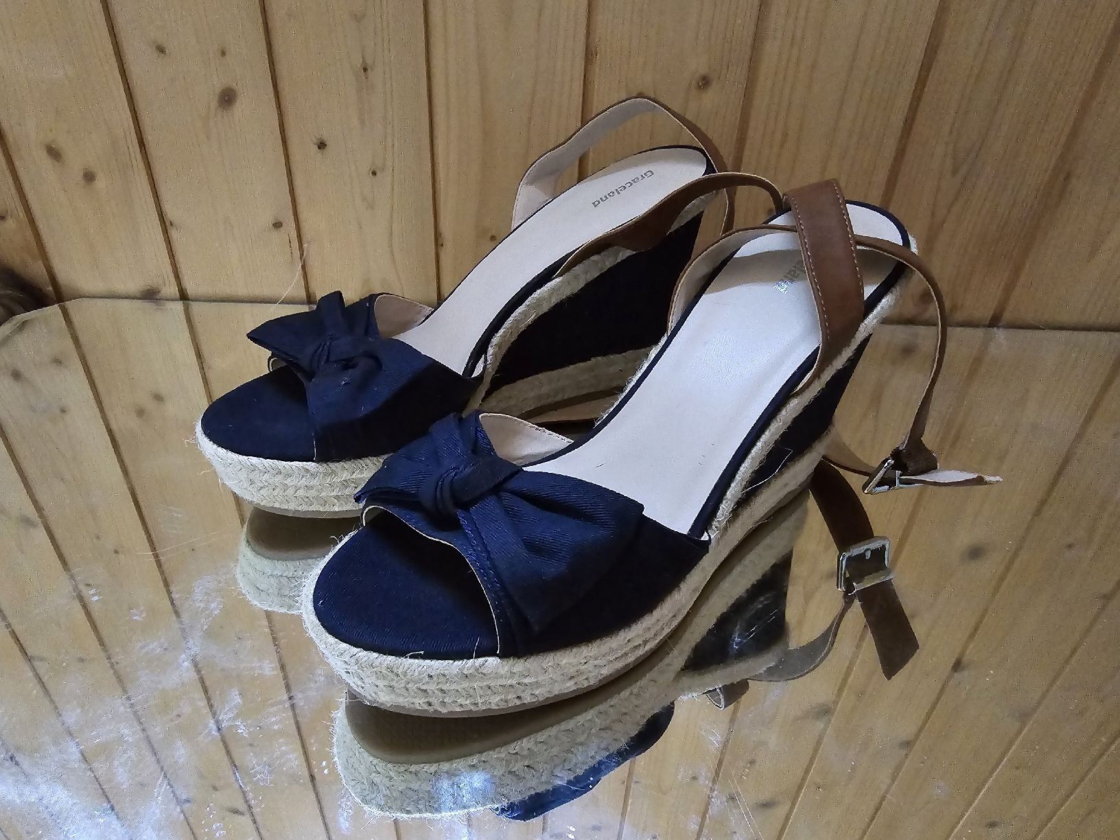 Scarpe da donna: high heels grösse 43 – Nuovo (secondo la descrizione) da Beromünster venduto da viv_x99v