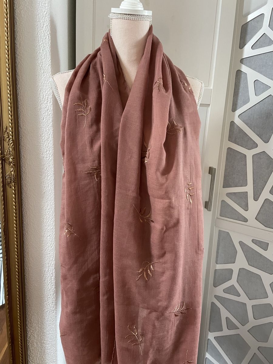 Foulards, Tücher & Schals: Taifun Schal, Altrosa, Stickerei – Gebraucht aus Fehraltorf von Nadja0205