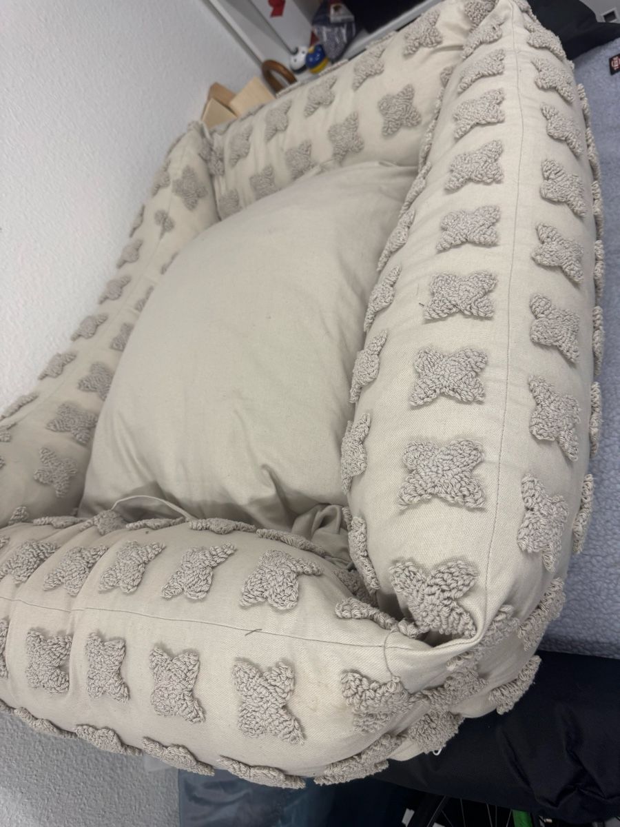 Cucce & Letti: Hundebett Pet&Co – Nuovo (secondo la descrizione) da Luzern venduto da dongiovannid