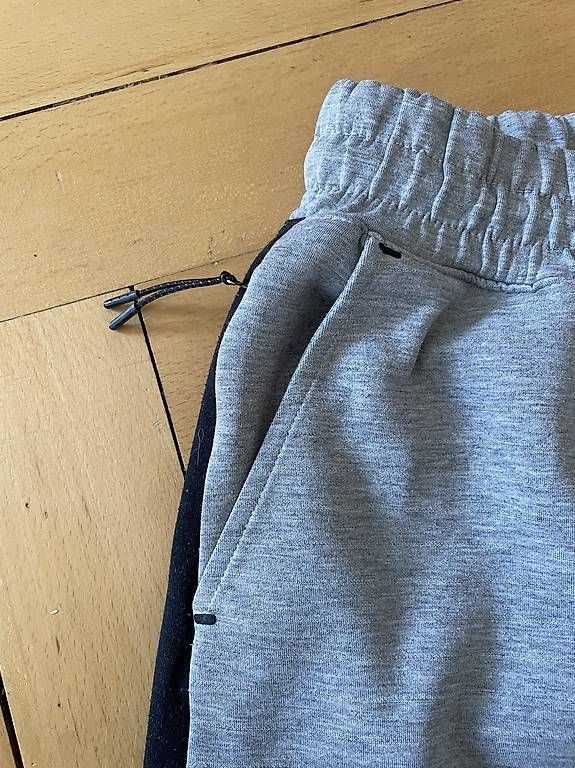 Hosen: Sporthose / Trainerhose – Gebraucht aus Fribourg von samsam04 1