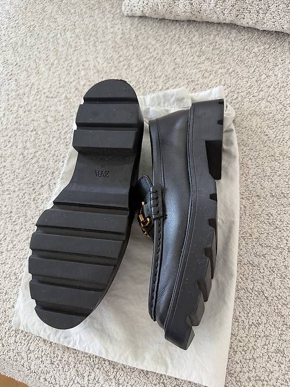 Zara Scarpe da donna: Zara Leder Loafers – Usato da Dietikon venduto da Prelovedpearls 2