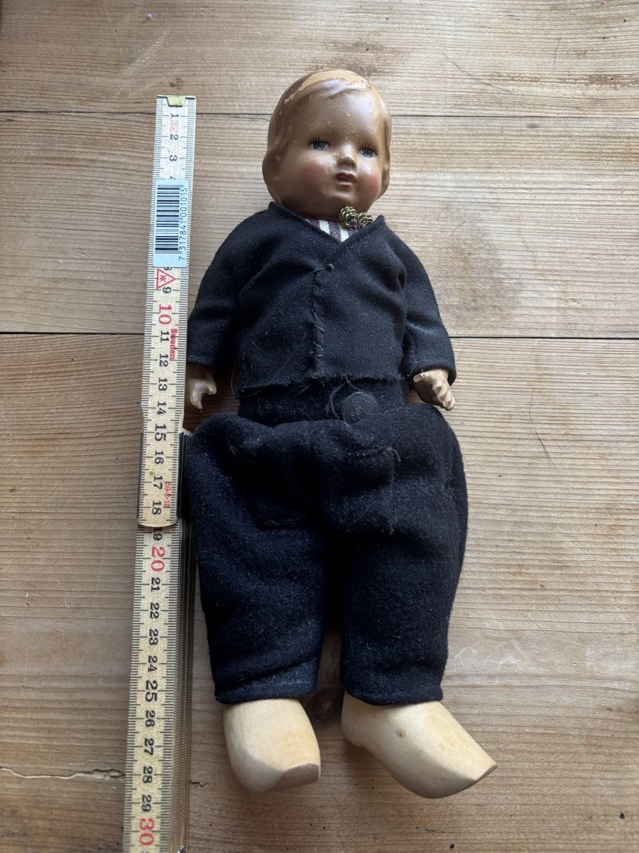 Bambole: Antike Puppe mit Gebrauchsspuren – Usato da Plasselb venduto da Mike760 1