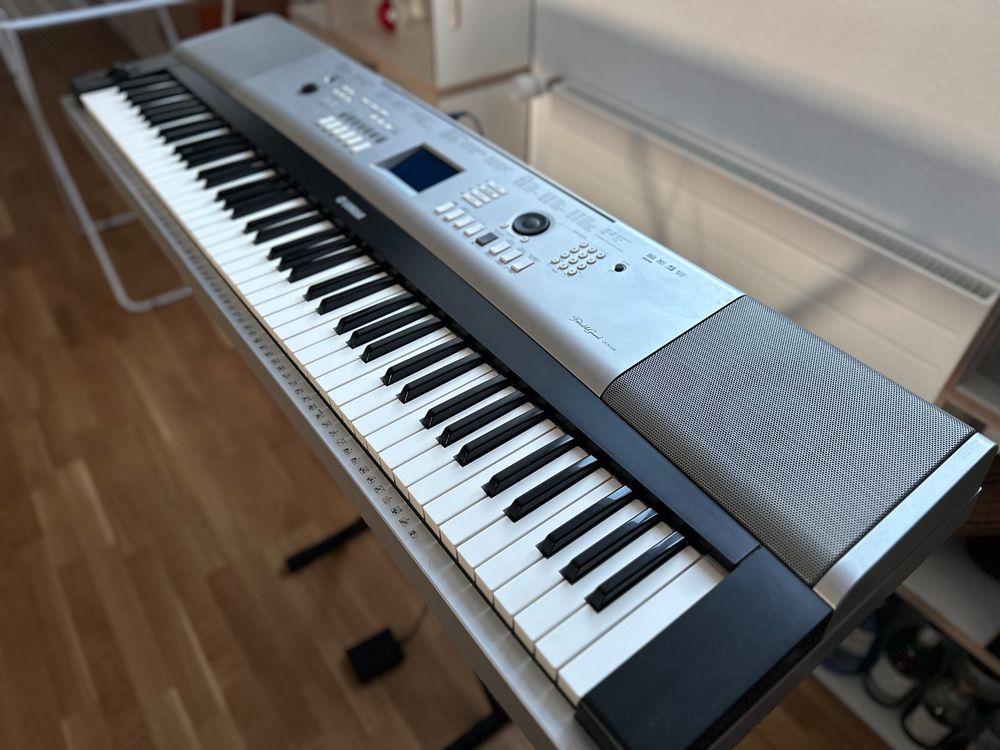 Keyboard Yamaha Portable Grand DGX 520 Kaufen auf Ricardo
