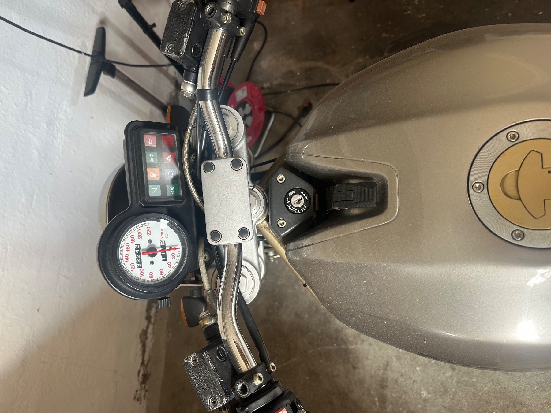 Strada: Ducati Monster 600 – Usato da Zürich venduto da leo_t9wb 6