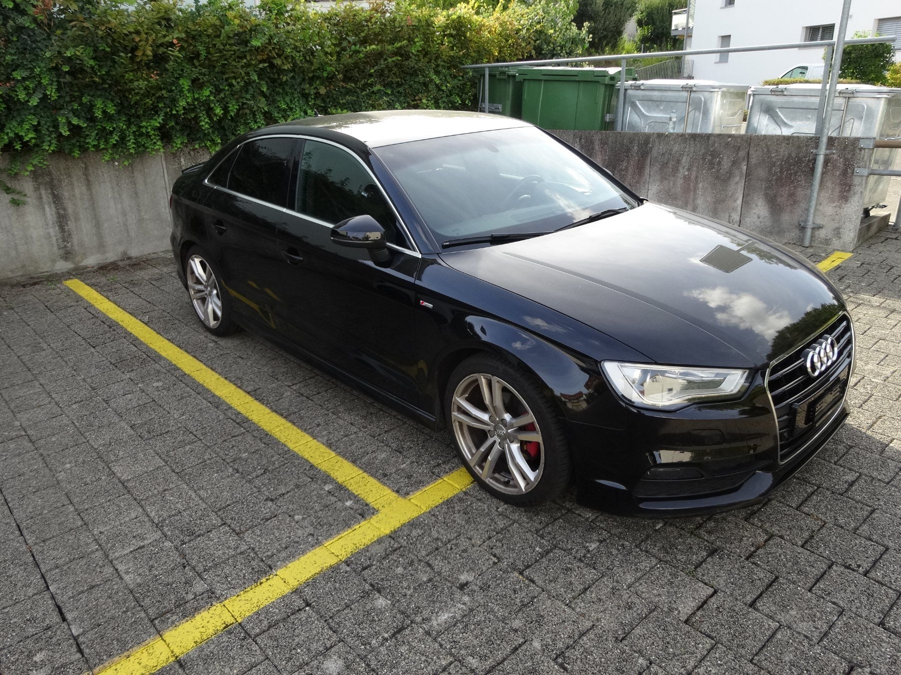 Audi Automobili: Audi A3 Limousine 1.4 TFSI CoD – Difettoso da Dietlikon venduto da Uptrend