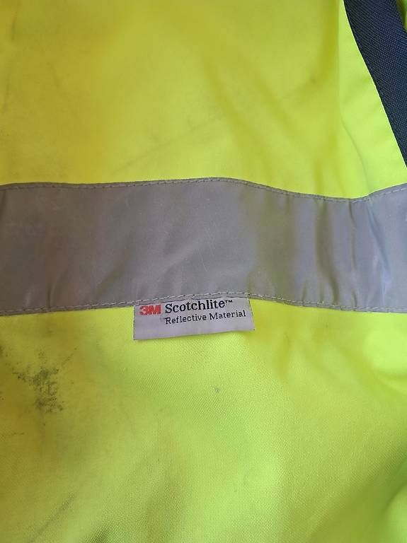 Giacche: Veste haute visibilité – Usato da Avry-devant-Pont venduto da Momos72 2
