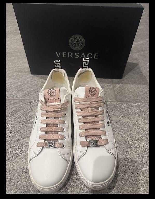 Damenschuhe: Versace Damensneakers, Gr. 39 mit Box – Gebraucht aus Wiesendangen von Aleksad 2