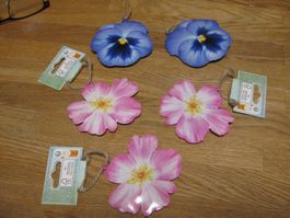 5 schöne Metall Blumen Hipiskus/Stiefmütterli