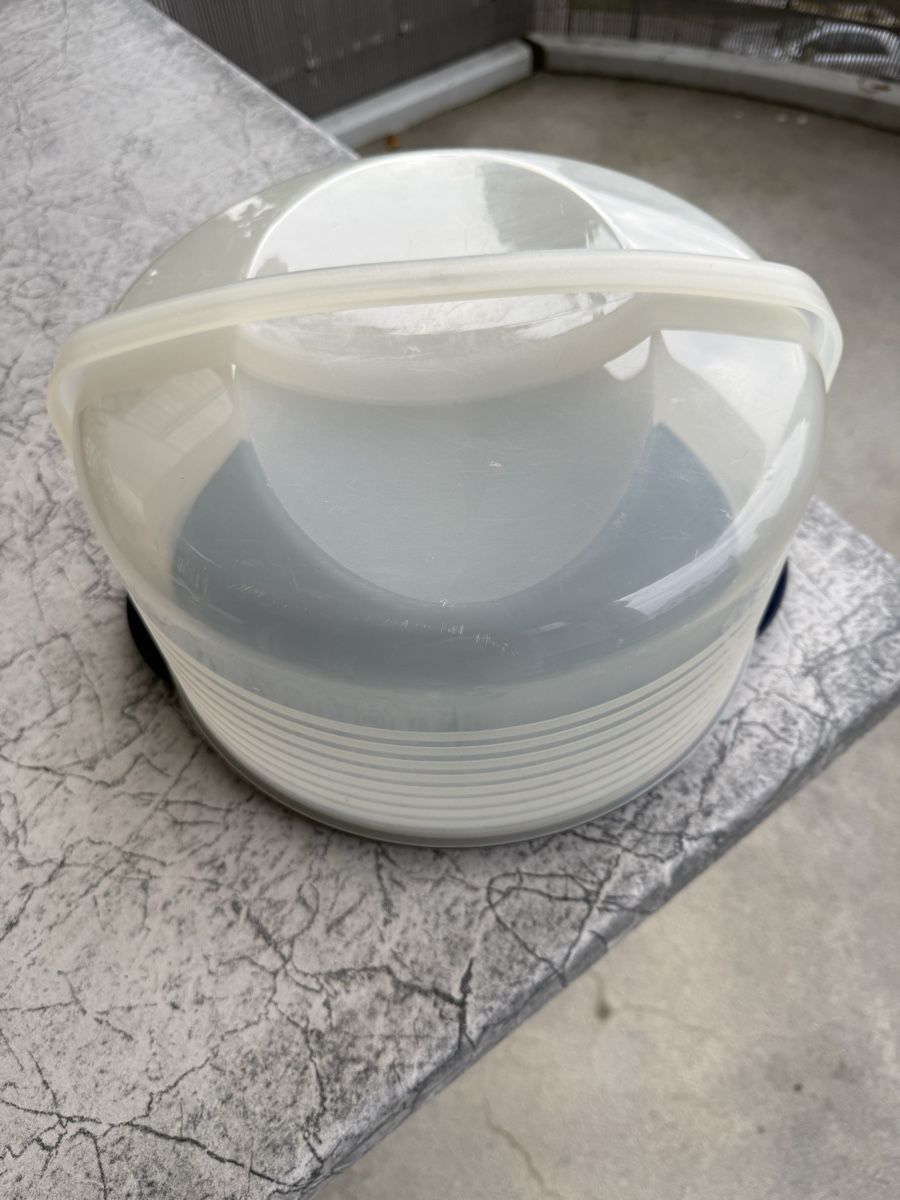 Tupperware Contenitori & Simili: Torten behälter – Usato da Grenchen venduto da Chrudi4