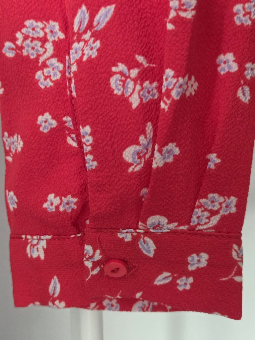 Camicette: Chemise SWEWE Paris rouge à fleurs – Usato da Begnins venduto da IlikeHiPhi 3