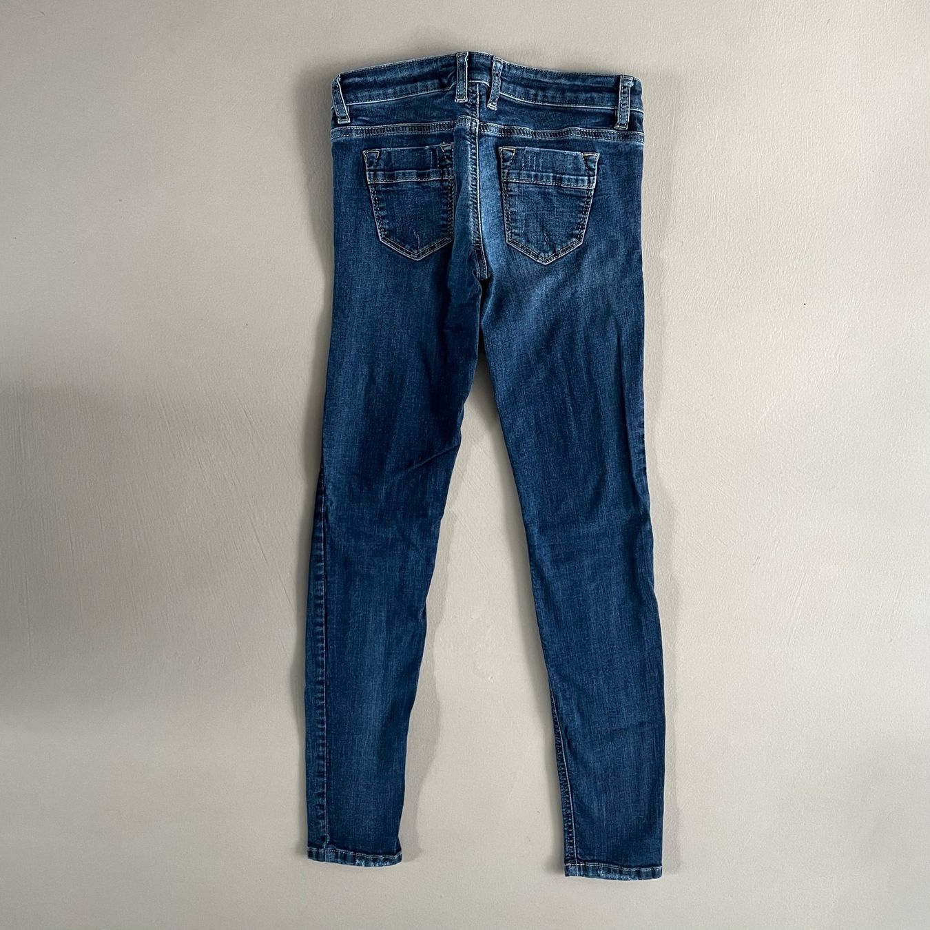 Benetton Jeans: BENETTON Skinny Jeans 💙 – Gebraucht aus Zürich von ClosetQueen 3