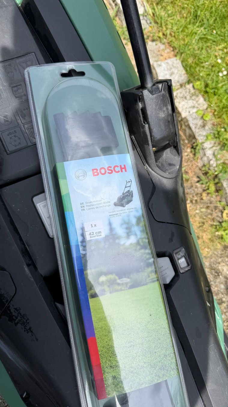 Bosch Tagliaerba: Rasenmäher Bosch AdvancedRotak 36-650 – Usato da Rumlikon venduto da Verzasca05 1