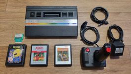 Atari 2600 Konsole + 3 Spiele und Zubehöre