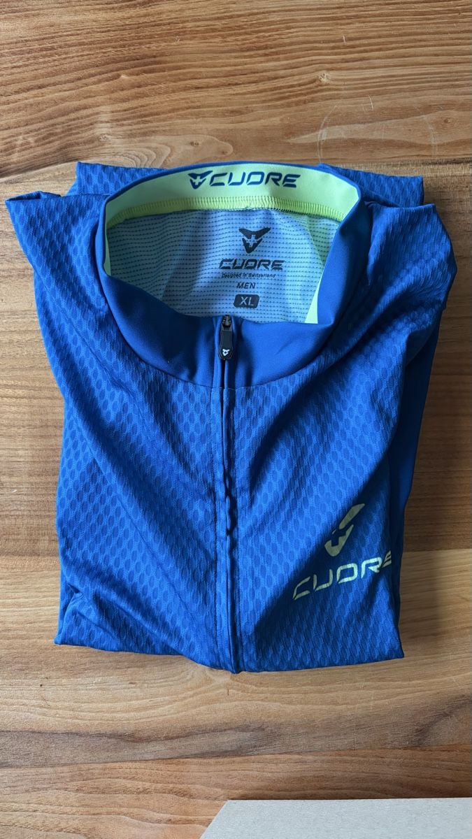 Canottiere & Pantaloni: CUORE Men’s Silver 2.0 Race Jersey – Nuovo e nell'imballaggio originale da Berneck venduto da ger_2pdn 3