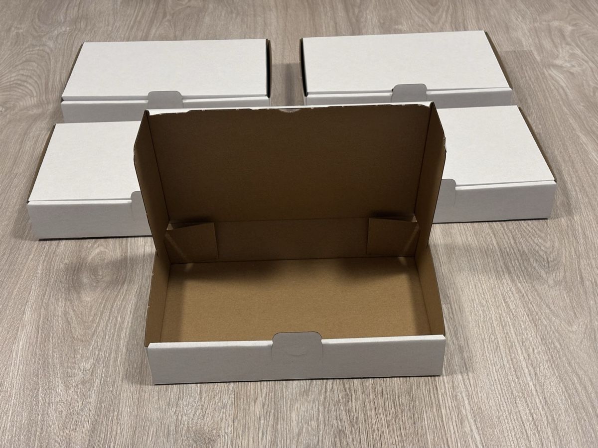 Buste & buste per spedizione: 5x Versandkarton Maxibrief 240x160x45mm – Nuovo (secondo la descrizione) da Lengnau AG venduto da Chefe43 1