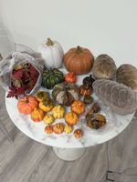 Herbst Deko Kürbisse Zapfen