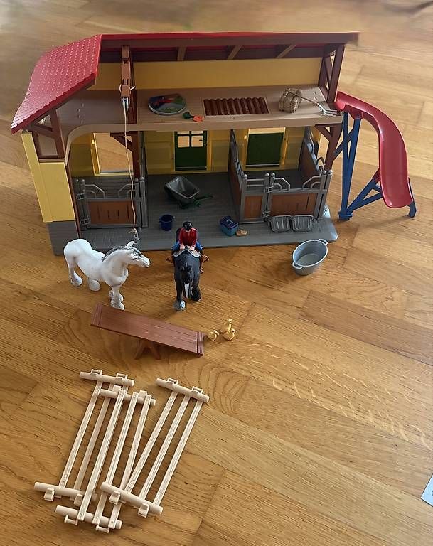 Schleich Giocattoli: Schleich Bauernhof – Usato da Schliern b. Köniz venduto da Karin7