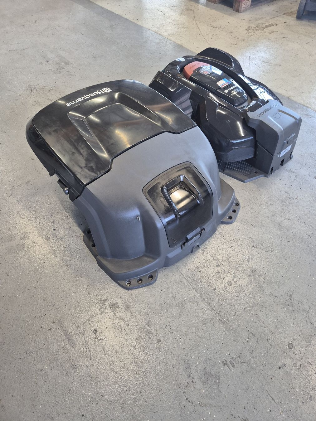 Husqvarna Rasenmäher: Mähroboter Husqvarna automower 420 – Gebraucht aus Flums von BartholetFlumsAG 1