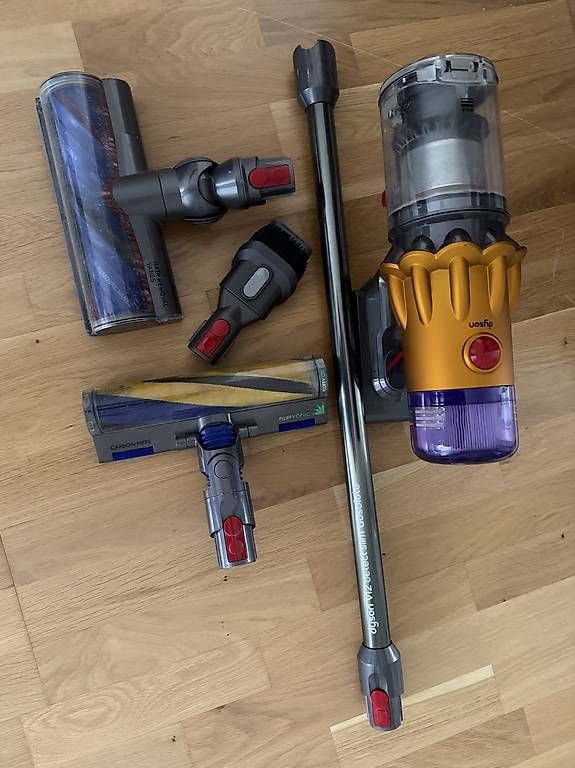 Aspirapolveri & Accessori: Dyson V15  – Usato da Basel venduto da Jador01