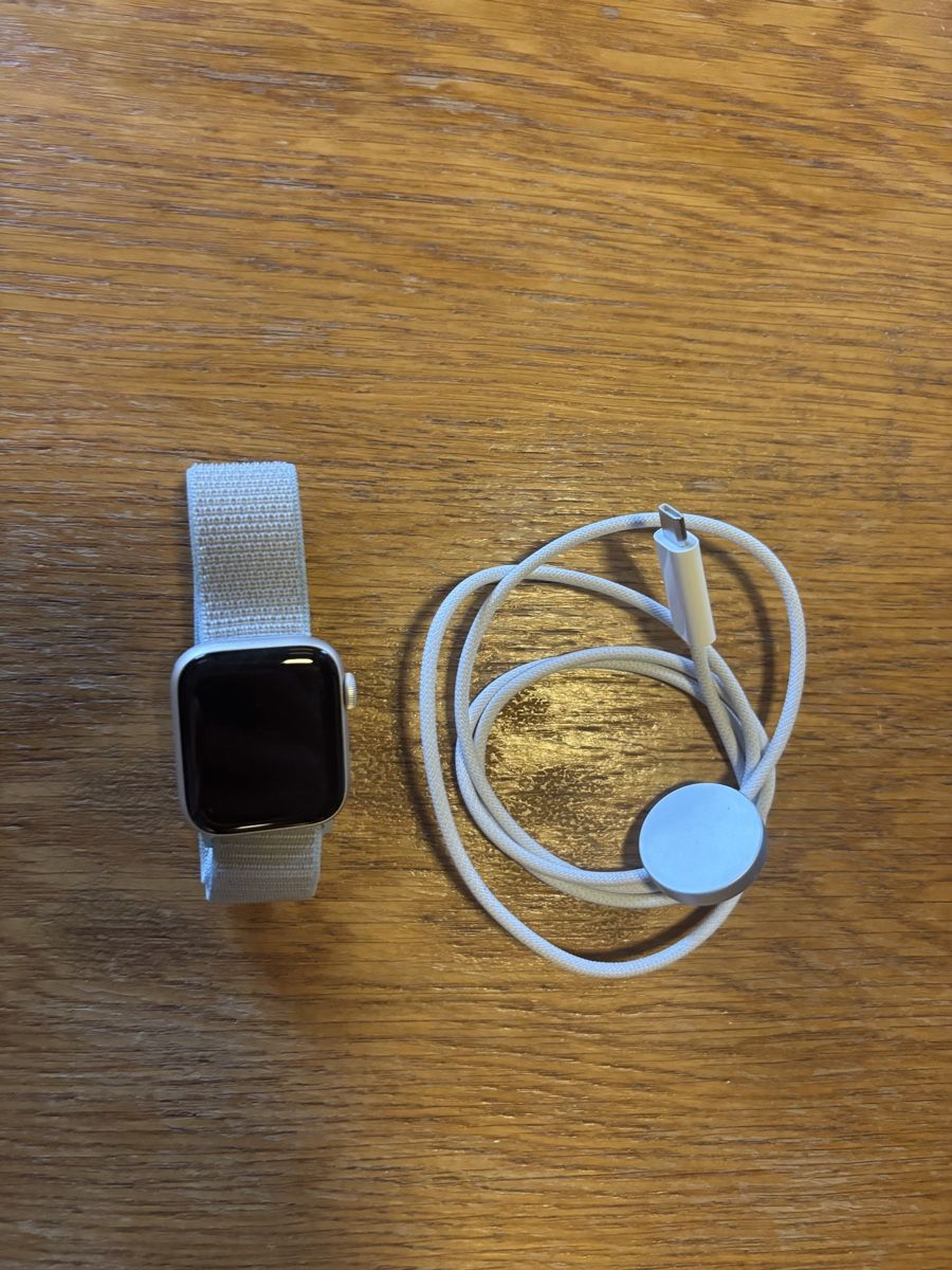 Apple Smartwatch: Apple Watch SE3 GPS+Cellular 40mm – Nuovo (secondo la descrizione) da Wohlenschwil venduto da hcdavos5 2