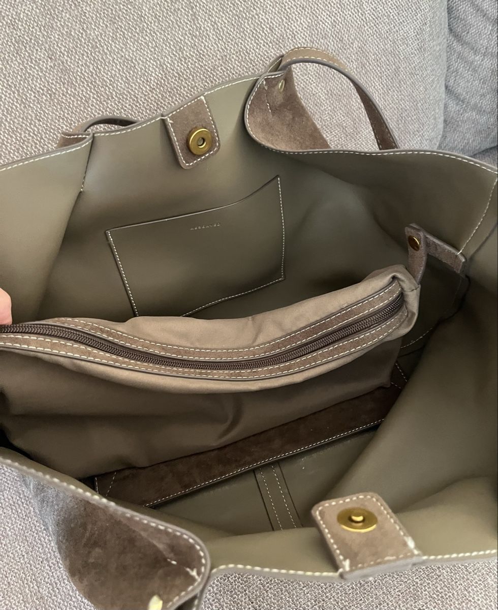 Borse da donna: Chic Suede Tote Bag – Usato da Lausanne venduto da Chika_Tetsu 4