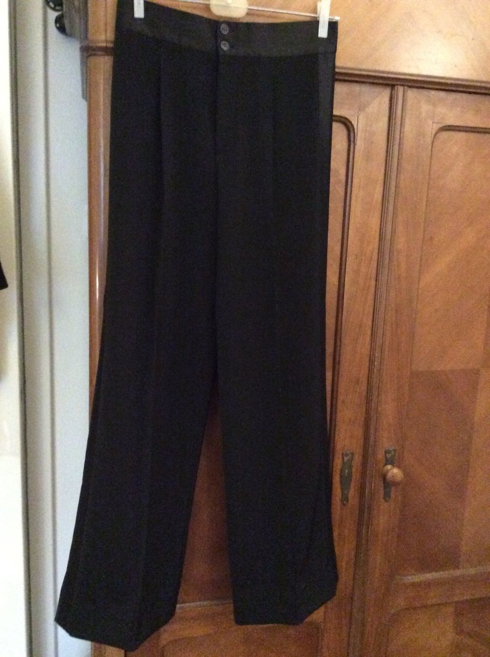 Pantaloni: Tanzhose Standard Latin Gr.158m – Usato da Winterthur venduto da Kristiinag